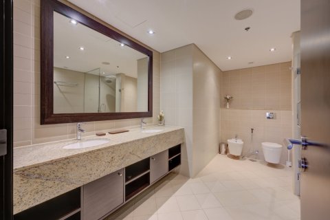 Apartment in Palm Jumeirah, Dubai 1 bedroom, 107 sq.m. № 97137 - photo 10