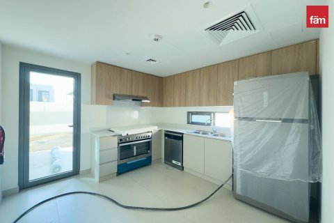 Villa in Dubai 3 bedrooms, 179.4 sq.m. № 11026 - photo 2