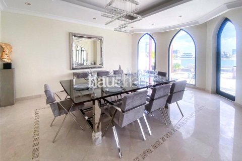 Villa in Garden Homes, Palm Jumeirah, Dubai 5 bedrooms, 623 sq.m. № 44764 - photo 14
