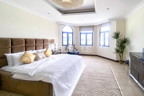 Villa in Garden Homes, Palm Jumeirah, Dubai 5 bedrooms, 623 sq.m. № 44764 - photo 7