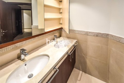 Apartment in Burj Vista, Downtown Dubai (Downtown Burj Dubai), Dubai 2 bedrooms, 138 sq.m. № 44762 - photo 14