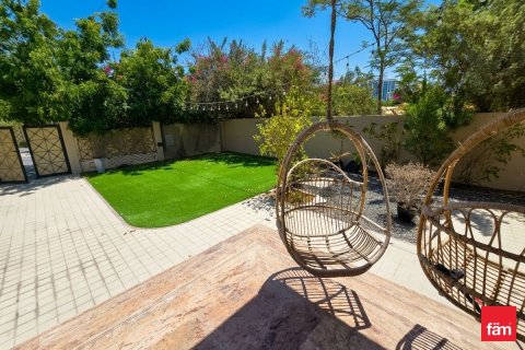 Villa à Dubai, 4 chambres, 617.9 m², № 112363 - photo 4