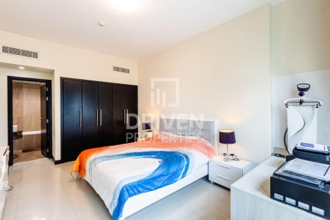 Apartment in Jumeirah Lake Towers, Dubai 1 bedroom, 73.39 sq.m. № 127631 - photo 8