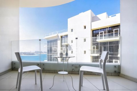Apartment in The Crescent, Palm Jumeirah, Dubai 1 bedroom, 73.39 sq.m. № 127621 - photo 3