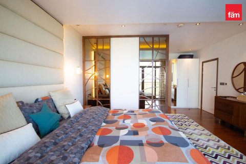 Apartment in The Views, Dubai 3 bedrooms, 181.1 sq.m. № 137464 - photo 10