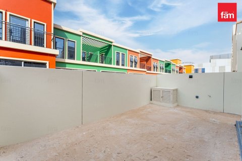 Townhouse in Dubai 5 bedrooms, 183.6 sq.m. № 137458 - photo 19