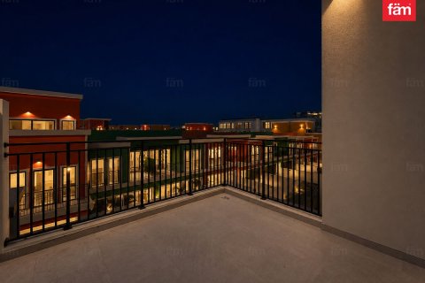 Townhouse in Dubai 5 bedrooms, 183.6 sq.m. № 137458 - photo 4