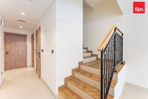 Townhouse in Dubai 5 bedrooms, 183.6 sq.m. № 137458 - photo 3