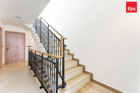 Townhouse in Dubai 5 bedrooms, 183.6 sq.m. № 137458 - photo 27