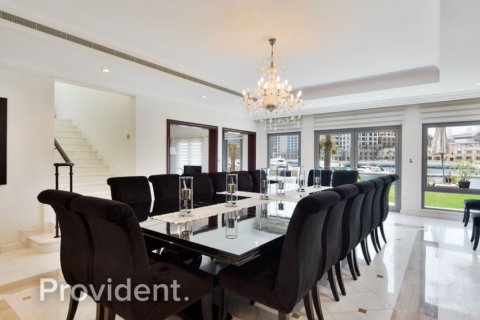 Villa à Palm Jumeirah, Dubai, 6 chambres, 1241.5 m², № 2836 - photo 6