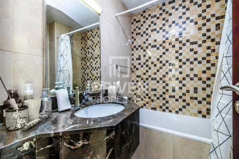 Apartamento en Al Furjan, Dubai, 2 dormitorios, 130.25 m², № 138385 - foto 9