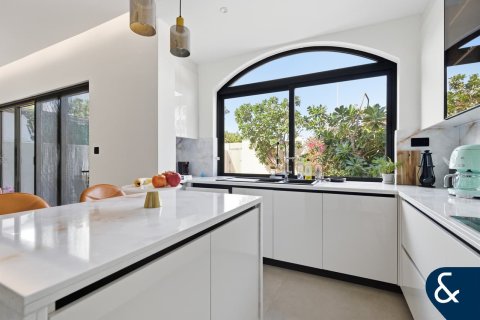 Villa in Springs 14, The Springs, Dubai 3 bedrooms, 228 sq.m. № 91172 - photo 8