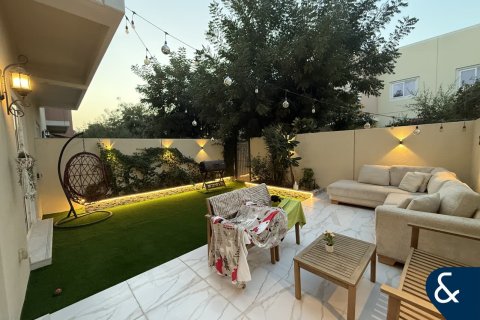 Купить таунхаус в Villanova, Dubai Land, Дубай: 3 спальни, 179м², № 91168 - фото 2