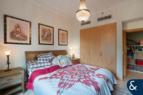 Apartment in Shoreline Apartments, Palm Jumeirah, Dubai 3 bedrooms, 201 sq.m. № 91173 - photo 14