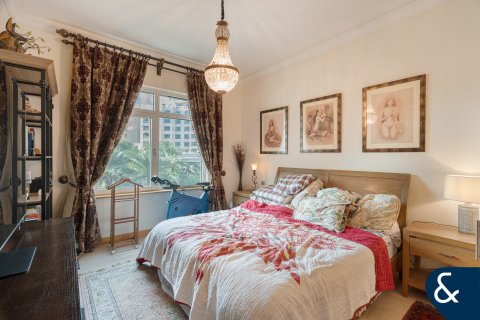 Apartment in Shoreline Apartments, Palm Jumeirah, Dubai 3 bedrooms, 201 sq.m. № 91173 - photo 13