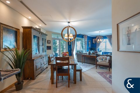 Apartment in Shoreline Apartments, Palm Jumeirah, Dubai 3 bedrooms, 201 sq.m. № 91173