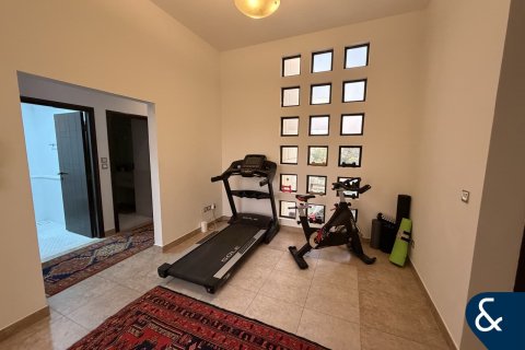 Villa in Mudon, Dubai 4 bedrooms, 354 sq.m. № 91169 - photo 9