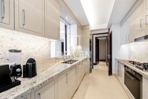 Appartement à The Address Sky View Towers, Downtown Dubai (Downtown Burj Dubai), Dubai, 3 chambres, 187.76 m², № 135873 - photo 10