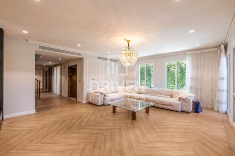 Townhouse in Jumeirah, Dubai 4 bedrooms, 397.9 sq.m. № 135872 - photo 5