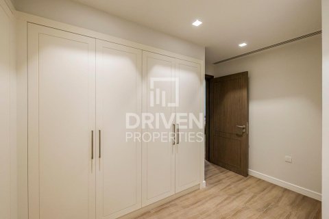 Townhouse in Jumeirah, Dubai 4 bedrooms, 397.9 sq.m. № 135872 - photo 24