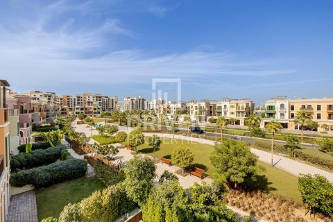 Townhouse in Jumeirah, Dubai 4 bedrooms, 397.9 sq.m. № 135872 - photo 4