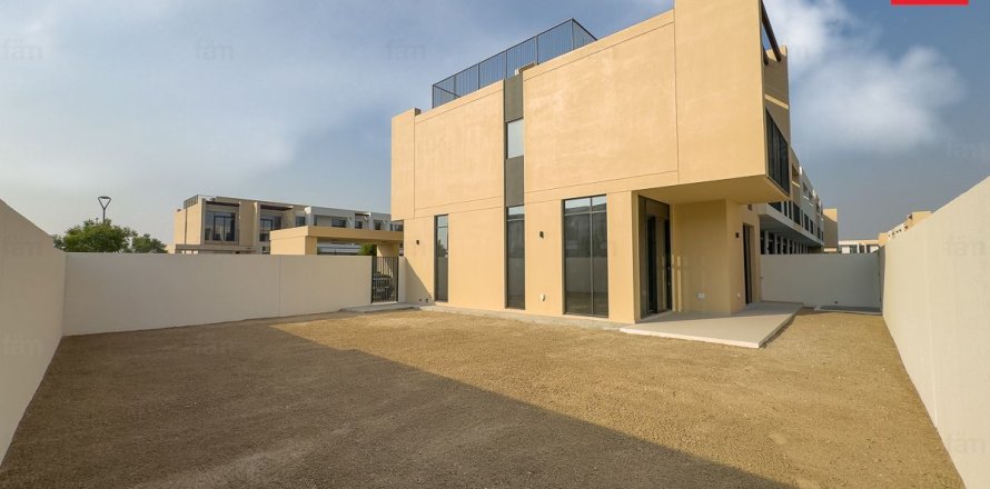 Вилла в Дубае, 4 спальни, 354.5м², № 55833