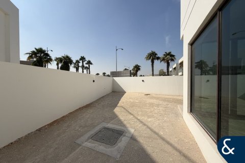 Adosado en DAMAC Hills (Akoya by DAMAC), Dubai, 5 dormitorios, 328 m², № 98576 - foto 5