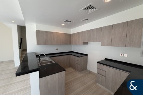 Adosado en DAMAC Hills (Akoya by DAMAC), Dubai, 5 dormitorios, 328 m², № 98576 - foto 6