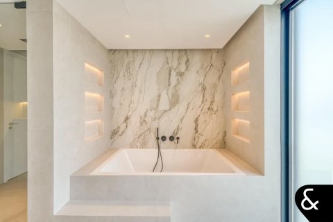 Villa en Jumeirah Islands, Dubai, 5 dormitorios, 585 m², № 98585 - foto 21