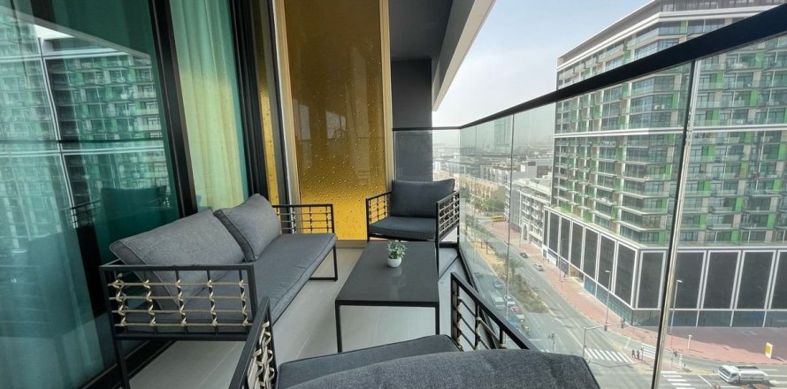 Квартира в Дубае, 2 спальни, 109.8м², № 23659