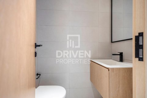 Apartment in Business Bay, Dubai 2 bedrooms, 142 sq.m. № 86831 - photo 10