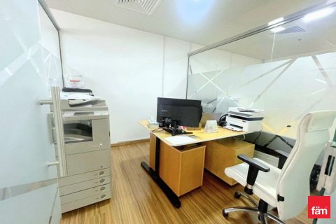 Office in Dubai 228.7 sq.m. № 50158 - photo 13