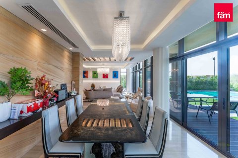 Villa in Dubai 5 bedrooms, 610.6 sq.m. № 50136 - photo 9