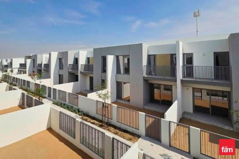 Townhouse in Tilal Al Ghaf, Dubai 3 bedrooms, 140.4 sq.m. № 50148 - photo 1