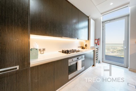 Apartment in Jumeirah Lake Towers, Dubai 4 bedrooms, 417 sq.m. № 16775 - photo 10