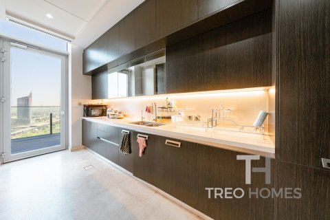 Apartment in Jumeirah Lake Towers, Dubai 4 bedrooms, 417 sq.m. № 16775 - photo 6