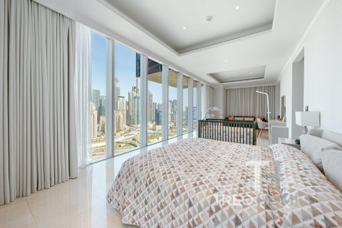 Apartment in Jumeirah Lake Towers, Dubai 4 bedrooms, 417 sq.m. № 16775 - photo 7
