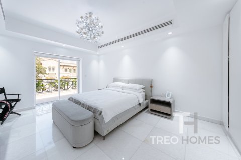 Villa in Arabian Ranches, Dubai 6 bedrooms, 480 sq.m. № 16774 - photo 17