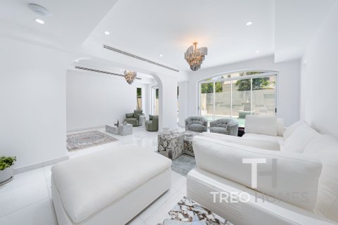 Villa in Arabian Ranches, Dubai 6 bedrooms, 480 sq.m. № 16774 - photo 10