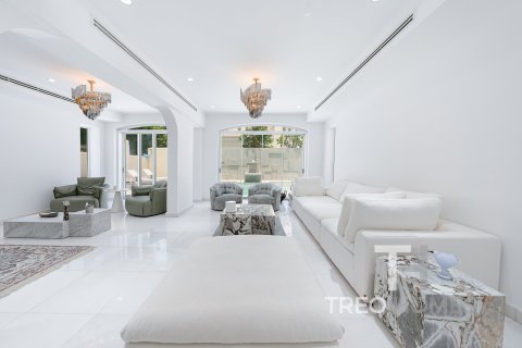 Villa in Arabian Ranches, Dubai 6 bedrooms, 480 sq.m. № 16774 - photo 12