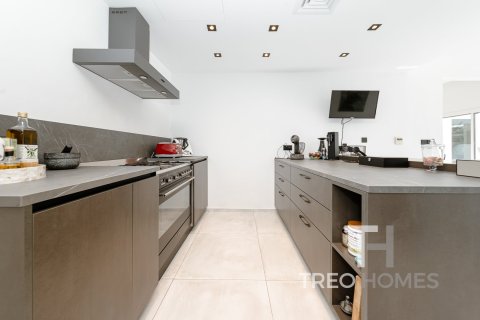Villa in Meadows, Dubai 4 bedrooms, 368 sq.m. № 16776 - photo 11