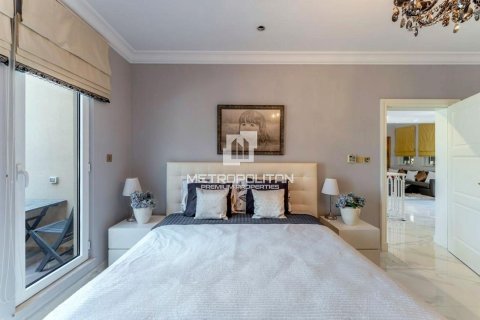 Villa en Palm Jumeirah, Dubai, 3 dormitorios, 423 m², № 14685 - foto 17