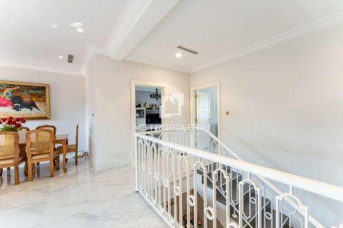 Villa en Palm Jumeirah, Dubai, 3 dormitorios, 423 m², № 14685 - foto 10