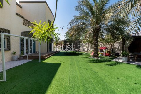 Villa in Jumeirah Park, Dubai 3 bedrooms, 295 sq.m. № 43487 - photo 11