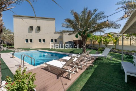 Villa in Jumeirah Park, Dubai 3 bedrooms, 295 sq.m. № 43487 - photo 8