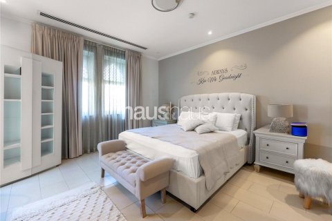 Villa in Jumeirah Park, Dubai 3 bedrooms, 295 sq.m. № 43487 - photo 14