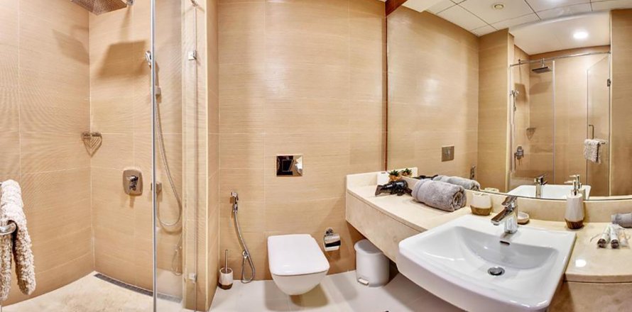 Apartamento en Dubai Marina, Dubai, 1 dormitorio, 90 m², № 29952