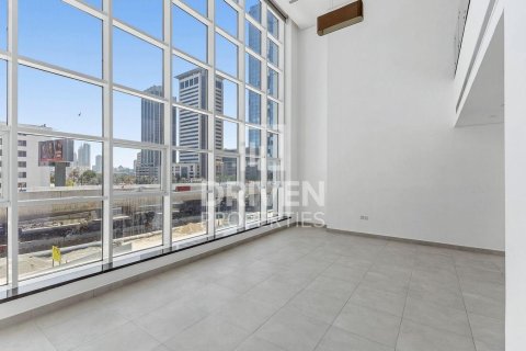 Dúplex en Marina Arcade Tower, Dubai Marina, Dubai, 1 dormitorio, 155.98 m², № 129497
