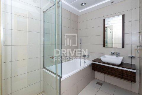 Apartment in Dubai Marina, Dubai 2 bedrooms, 152.55 sq.m. № 129496 - photo 17