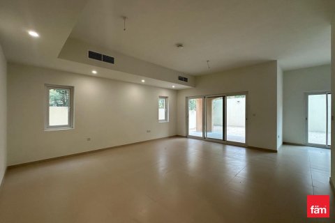 Villa en Dubai, 4 dormitorios, 441.3 m², № 71881 - foto 5